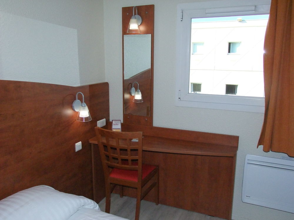 Hotel Lyon - Priest 3*